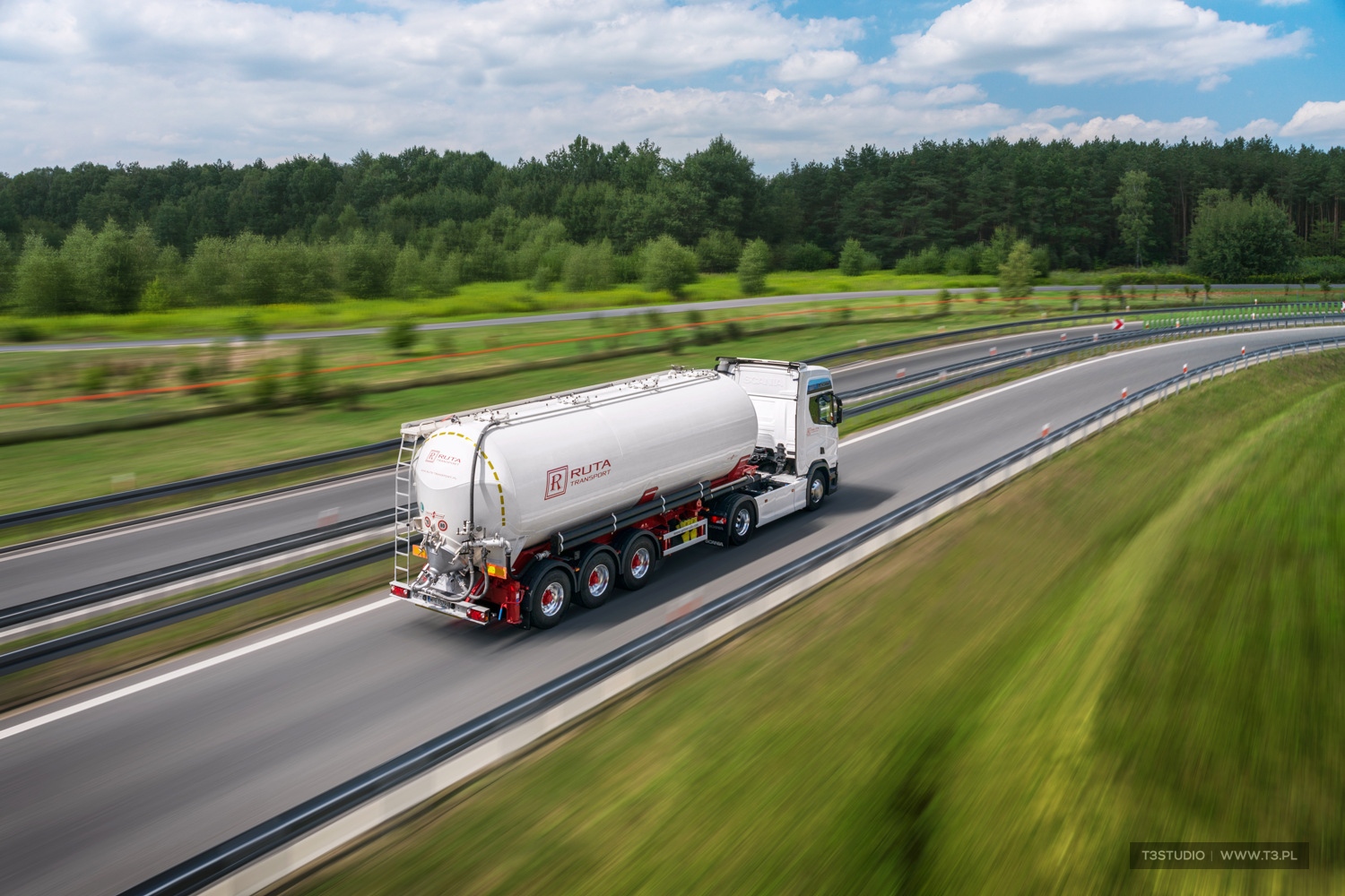Pojazdy Ruta Transport - Ciężarówki Scania - ciągniki siodłowe z naczepami typu silos