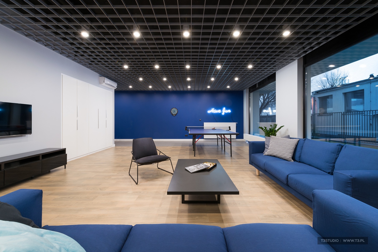 T3S-StudioKarton-KlubLokatora-3619_1500px.jpg