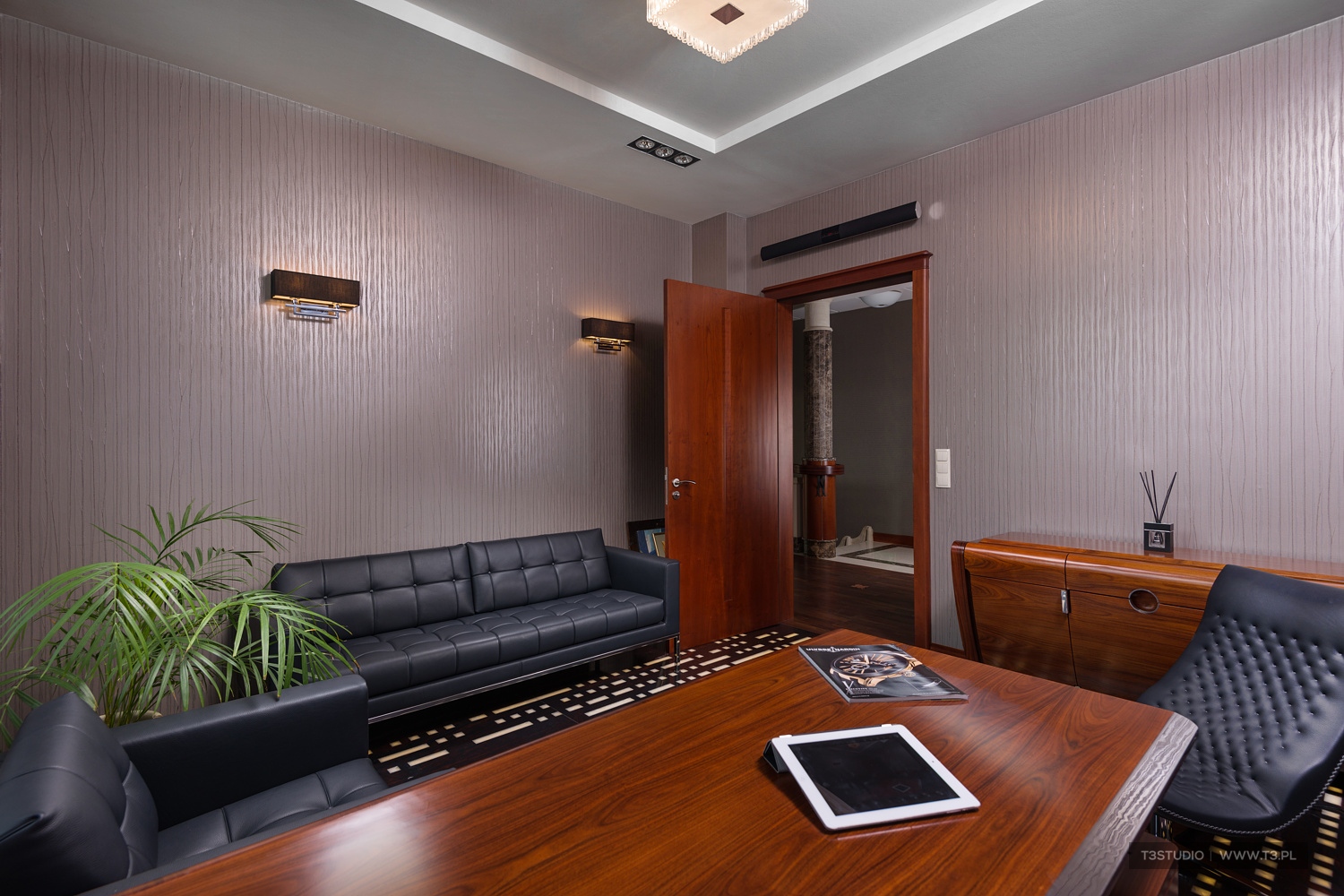 Showroom BWW  - fotografia wnętrz