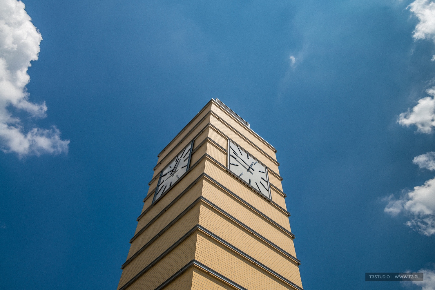 T3Studio-4097-Osiedle-Zielona-Italia-Warszawa-fotografia-architektury.jpg
