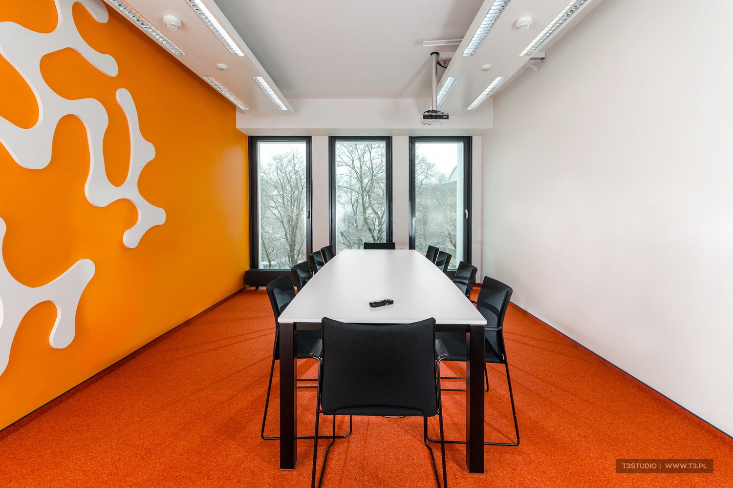 T3Studio_1620_BusinessGarden.jpg